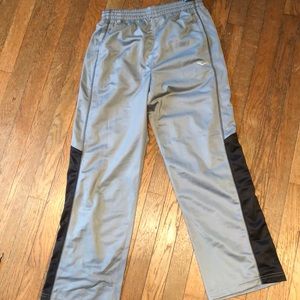 NWT boys grey/black Everlast athletic pants 14/16
